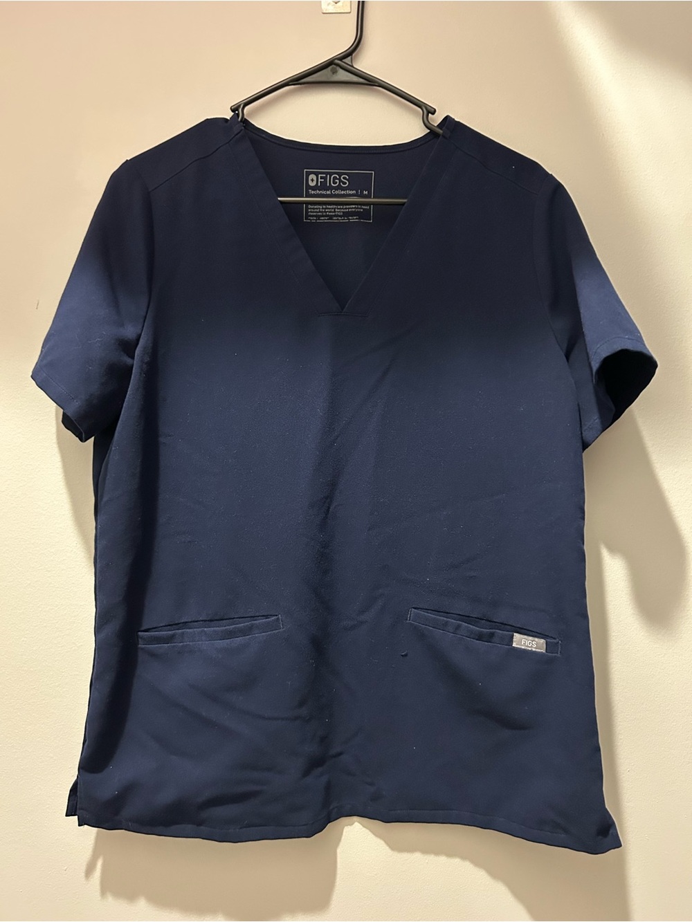 FIGS Casma Women's Navy V-Neck Tunic Scrub Top
